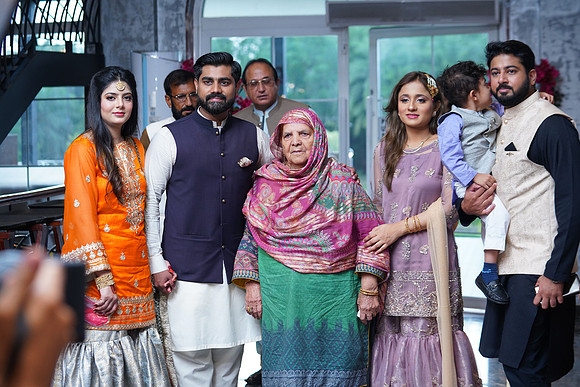 Azhar & Ayesha 00232