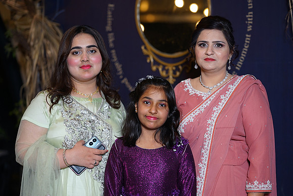 Haniya & Abid Walima 00289