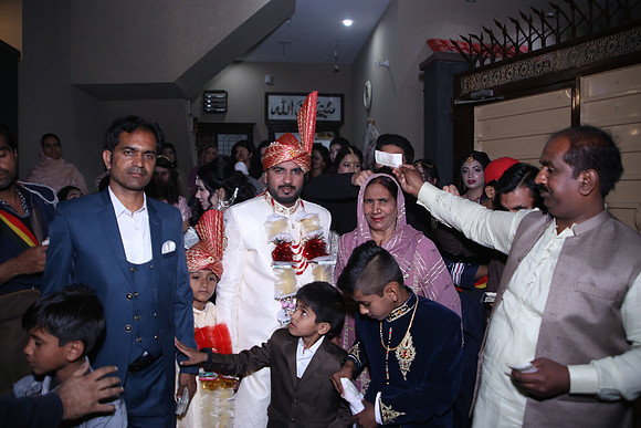 Barat Wedding Photographed by Fatima Studio 00168