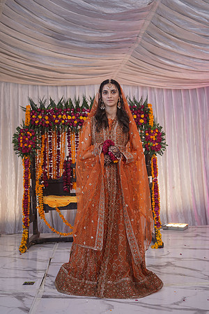 Iqra & Amjad Mehndi 00033