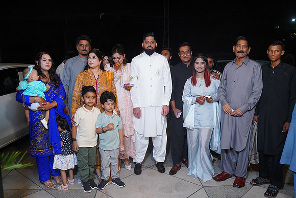 Hassan & Rahila Baat Pakki 00168