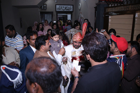 Barat Wedding Photographed by Fatima Studio 00160
