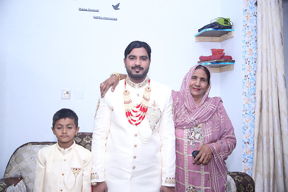 Barat Wedding Photographed by Fatima Studio 00011