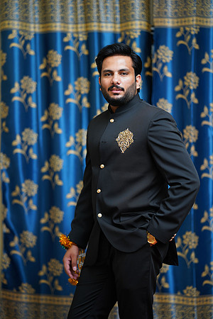 Ehtasham & Amna Barat  00030
