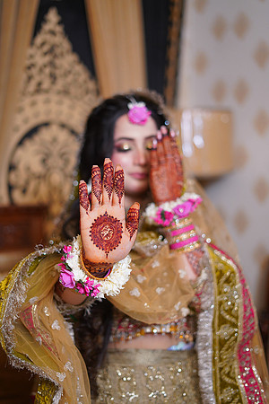 Maryam & Sultan Mehndi 00080