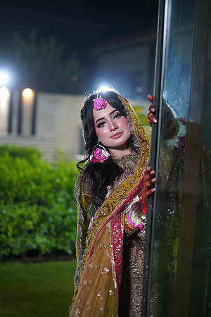 Maryam & Sultan Mehndi 00147