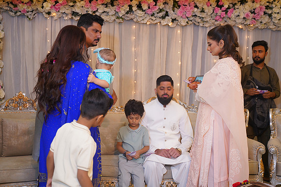 Hassan & Rahila Baat Pakki 00221
