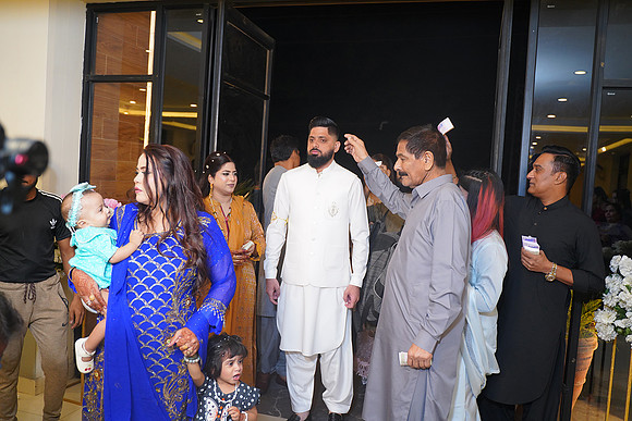 Hassan & Rahila Baat Pakki 00174