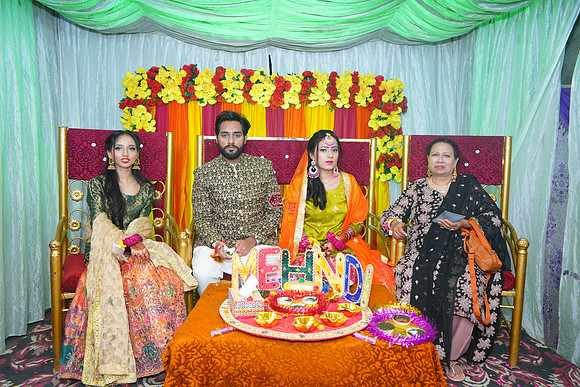 Zohaib Mehndi 00244