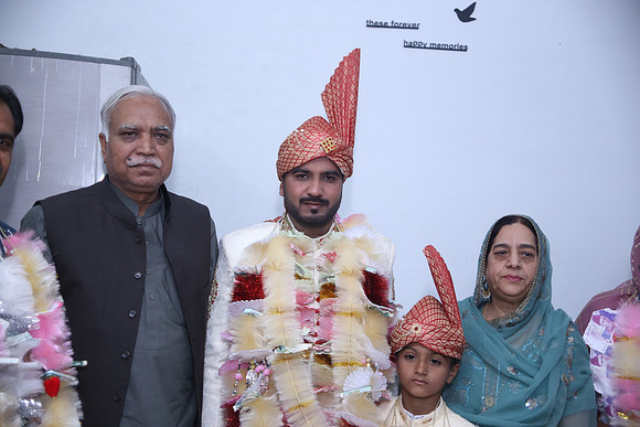 Barat Wedding Photographed by Fatima Studio 00070
