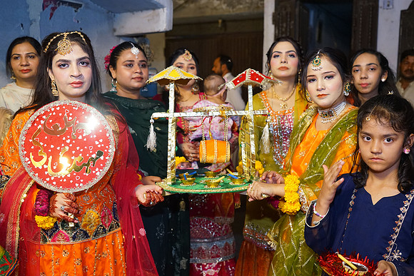 Rafiya & Fahad Mehndi 00270