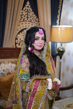 Maryam & Sultan Mehndi 00021