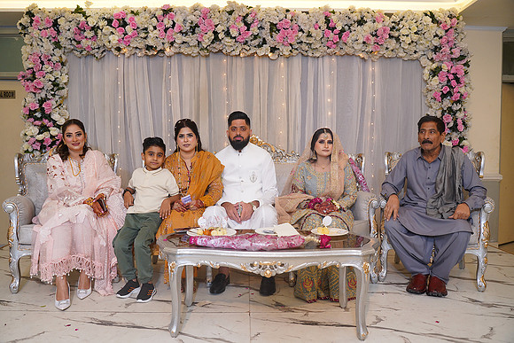Hassan & Rahila Baat Pakki 00536