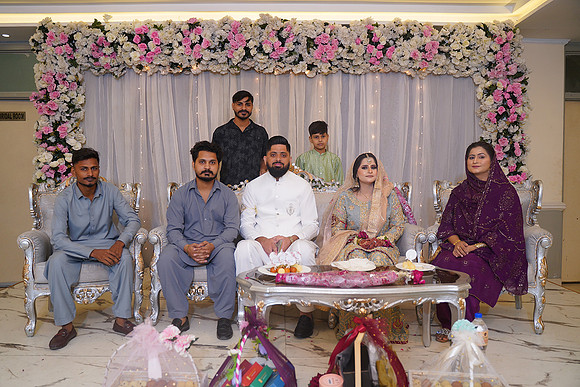 Hassan & Rahila Baat Pakki 00510