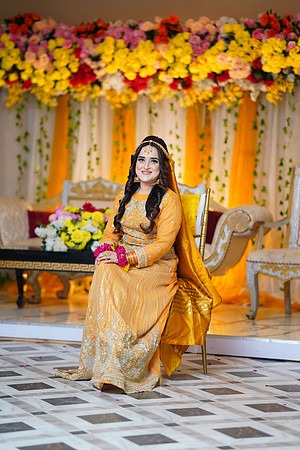 Iqra & Touqeer Mehndi 00029