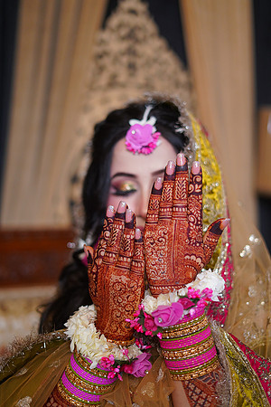 Maryam & Sultan Mehndi 00082