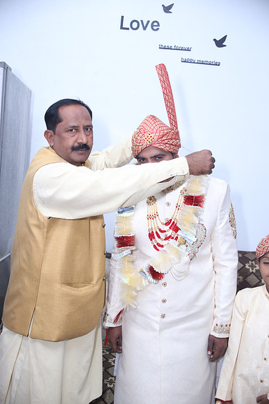 Barat Wedding Photographed by Fatima Studio 00040