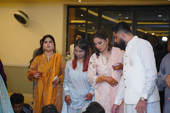 Hassan & Rahila Baat Pakki 00194