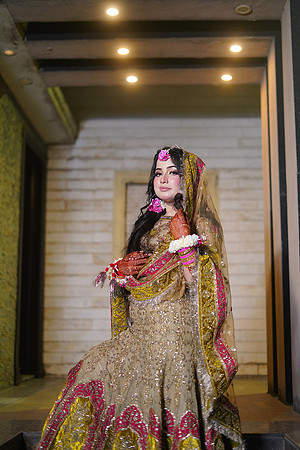 Maryam & Sultan Mehndi 00121