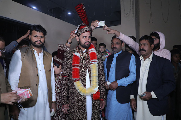 Ibrar & Aleena Barat 00227