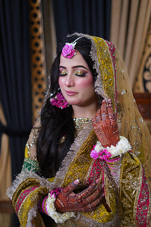 Maryam & Sultan Mehndi 00028