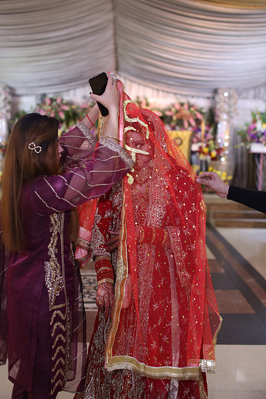 Barat Wedding Photographed by Fatima Studio 00212
