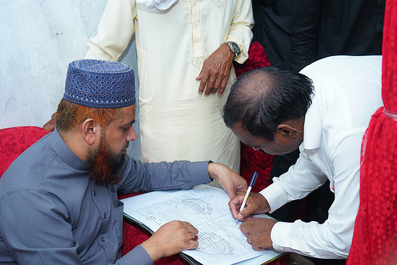 Ehtasham & Amna Barat  00187