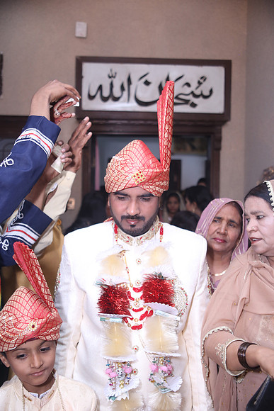 Barat Wedding Photographed by Fatima Studio 00139