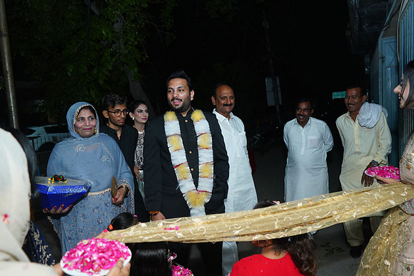 Ehtasham & Amna Barat  00161