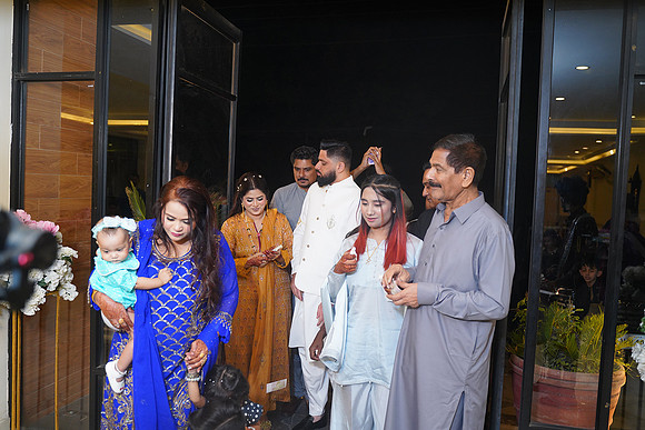Hassan & Rahila Baat Pakki 00171