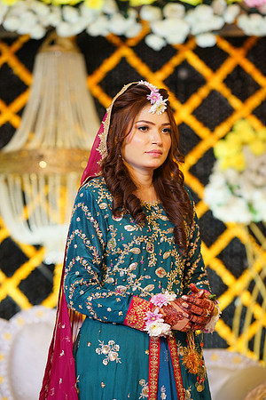 Ayesha & Arslan Mehndi 00012