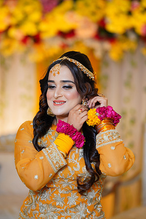 Iqra & Touqeer Mehndi 00024