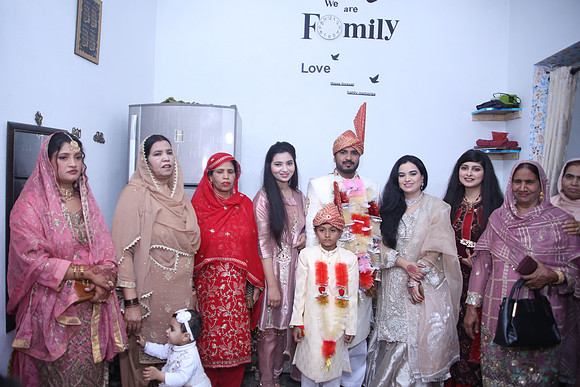 Barat Wedding Photographed by Fatima Studio 00125