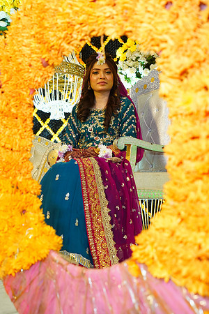 Ayesha & Arslan Mehndi 00028