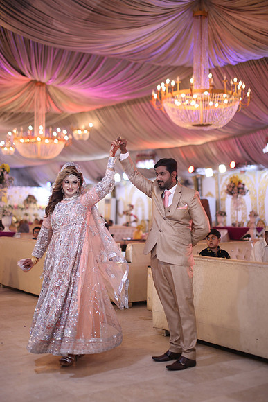 Walima Wedding Photographed by Fatima Studio 00157