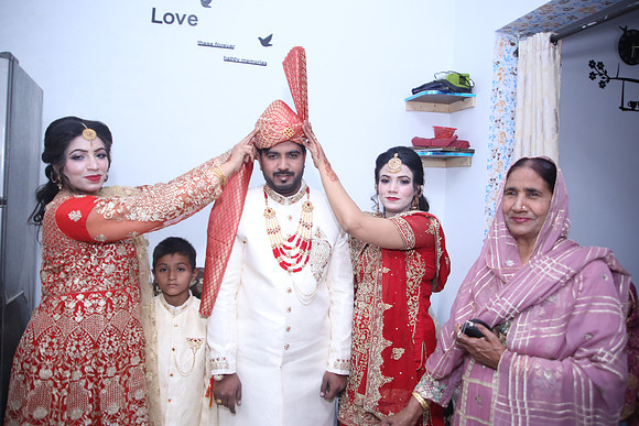 Barat Wedding Photographed by Fatima Studio 00017