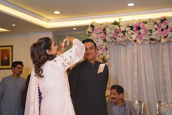 Hassan & Rahila Baat Pakki 00477