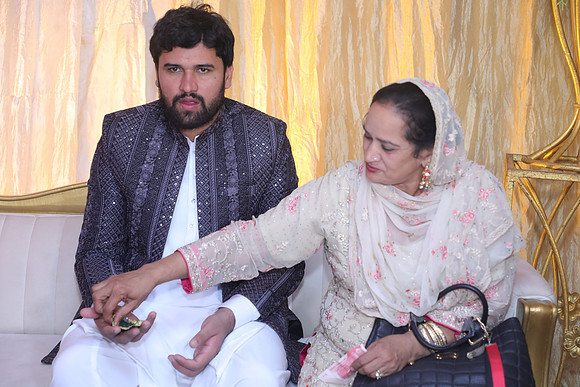 Ibrar & Aleena Mehndi 00179
