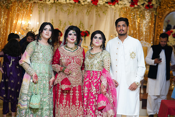 Rashid & Amina Barat 00052