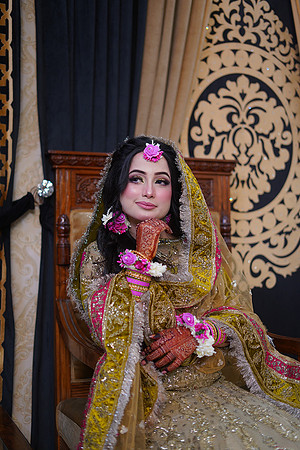 Maryam & Sultan Mehndi 00058