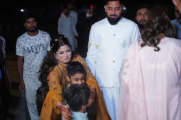 Hassan & Rahila Baat Pakki 00155