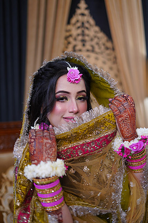 Maryam & Sultan Mehndi 00034