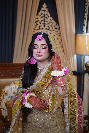 Maryam & Sultan Mehndi 00055