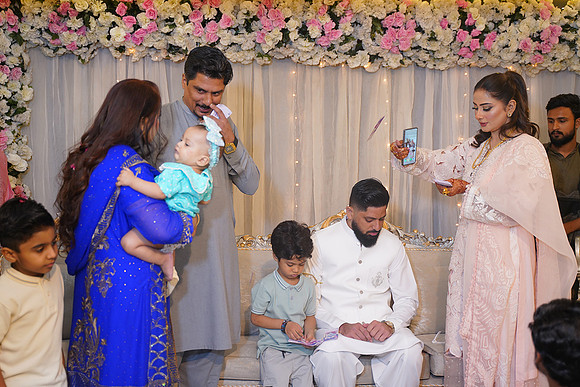 Hassan & Rahila Baat Pakki 00216