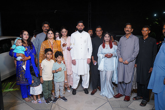 Hassan & Rahila Baat Pakki 00167