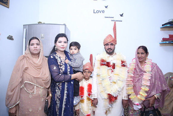 Barat Wedding Photographed by Fatima Studio 00109