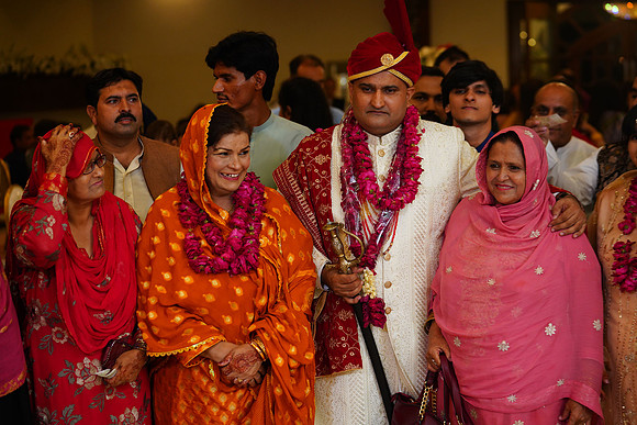 Rashid & Amina Barat 00188