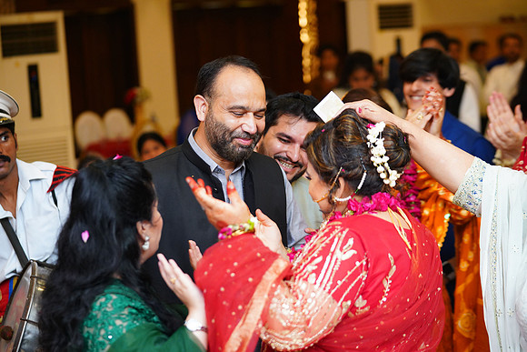 Rashid & Amina Barat 00214