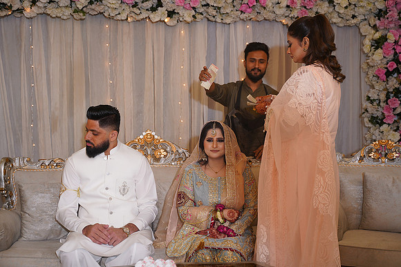 Hassan & Rahila Baat Pakki 00461
