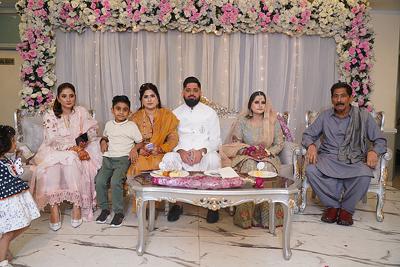 Hassan & Rahila Baat Pakki 00534